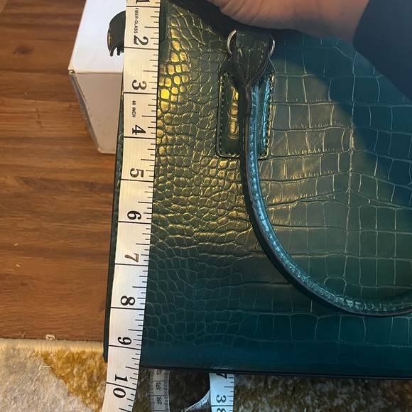 Ankle strap sandal and purse - Picture 7 of 9